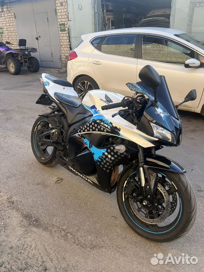 Honda CBR600RR ABS 2011г