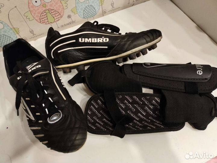 Футбольные бутсы umbro + защита на голеностоп