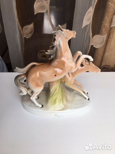 Статуэтки лошади Grafenthal ГДР