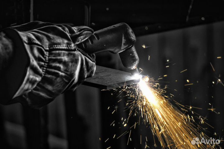 Сварщик, монтажник на металлоконструкции