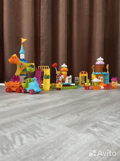 Lego duplo большой парк аттракционов