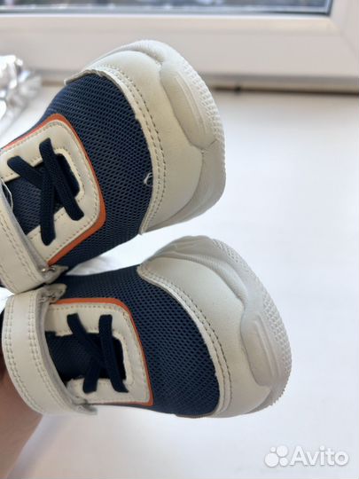 Кроссовки Томби 26