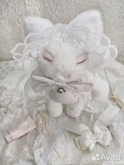 Мягкая игрушка котенок lolita