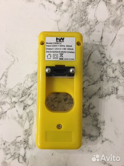 Зарядное для аккумуляторных батареек