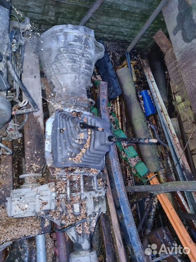 Коробка с раздаткой д22