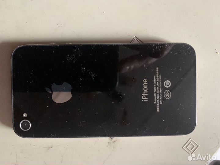 Телефон iPhone 4S