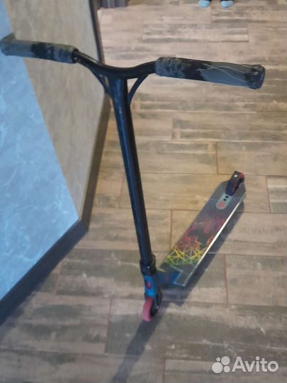 Трюковой самокат Skip