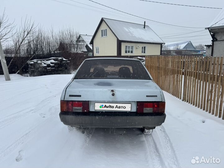 ВАЗ 21099 1.5 МТ, 2002, 200 000 км