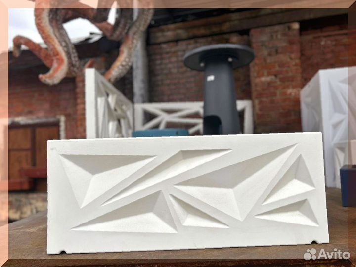 Кашпо для цветов из пластика