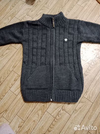 Джемпер новый для мальчика на 5 лет