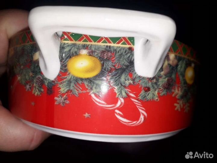 Набор столовой посуды. Длина 25см, ширина 16, гл.5