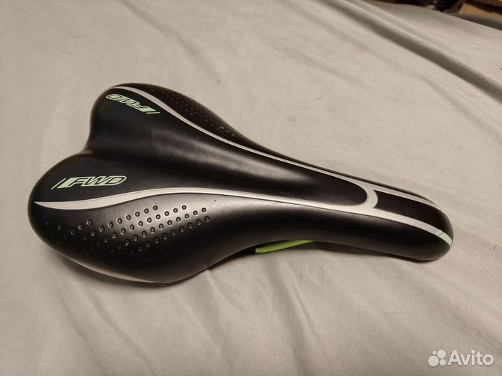 Седло для велосипеда кожаное