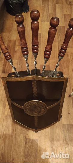 Подставка под шампура Щит