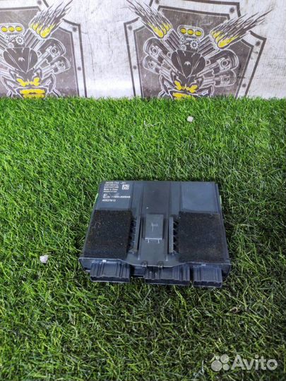 Блок иммобилайзера Honda Fit GP5 LEB