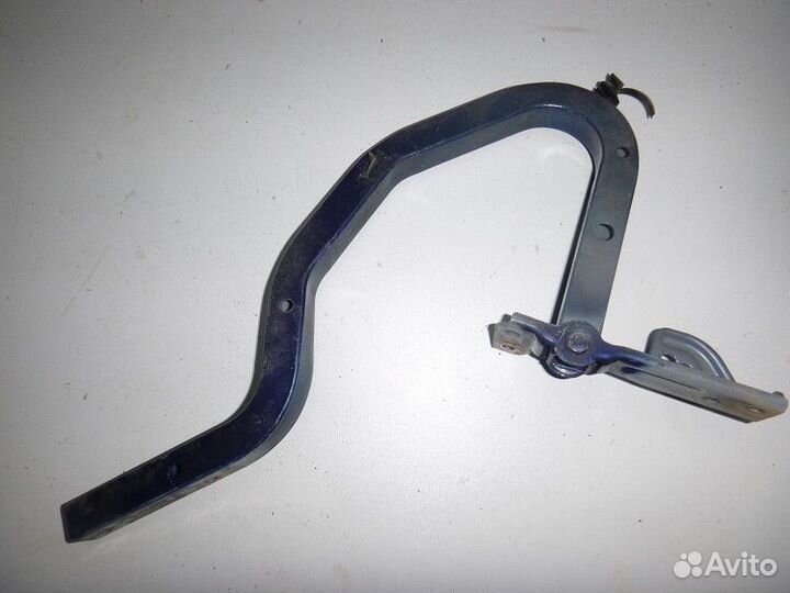 Петля крышки багажника honda accord viii 2008