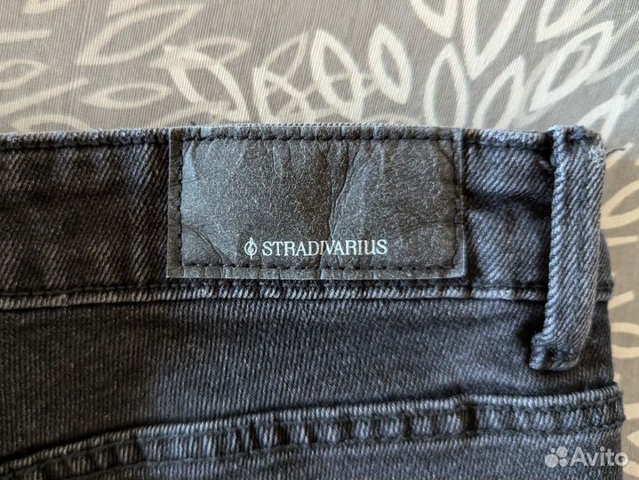 Джинсы Stradivarius mom slim fit черные/серые р.36