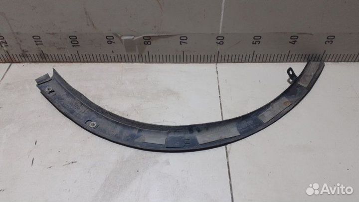 Накладка на крыло передняя правая Mitsubishi