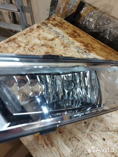 Правая противотуманная фара VW Passat B8