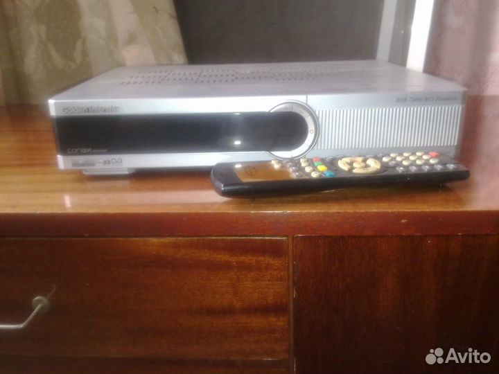 Спутниковый ресивер.Golden interstar