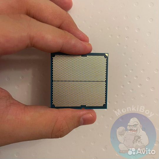 AMD Ryzen 7 9800X3D OEM