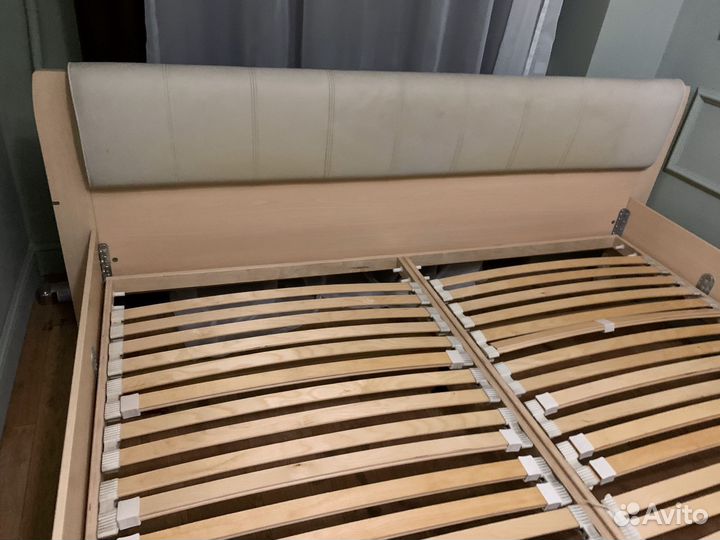 Кровать двухспальная