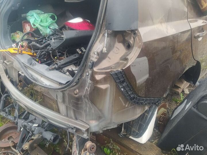 Geely Emgrand X7 крыло заднее