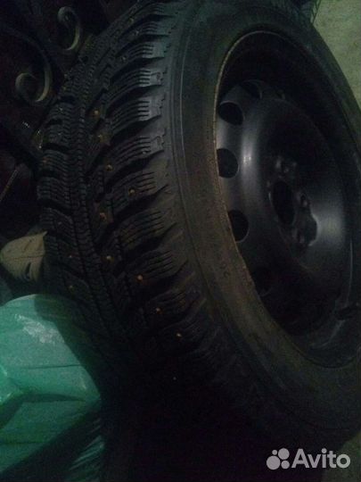 R16 Kumho I'Zen KW22 205/55, PCD 5x110 DIA 110.1