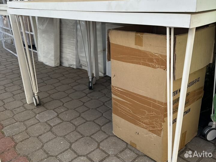 Письменный стол IKEA Linnmon