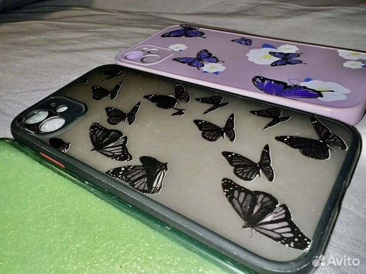 Чехлы на iPhone 11