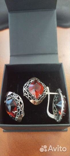 Серебряные серьги и кольцо,отделка золотом