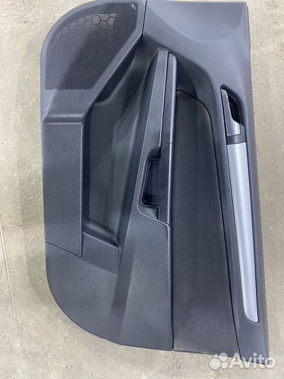 Передняя правая обшивка опель встра h