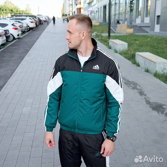 Спортивный костюм adidas в стиле 90х