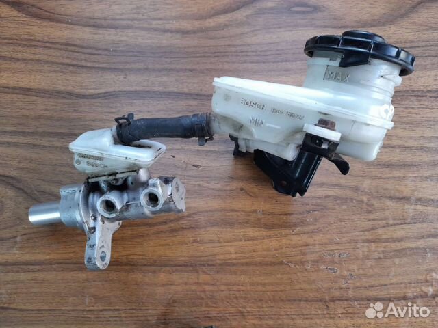 Главный тормозной цилиндр с бачком Хонда CRV 3