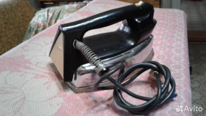 Рабочий утюг Б/У - СССР