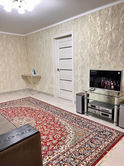 2-к. квартира, 50 м², 3/3 эт.