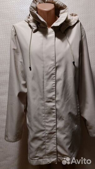 Куртка ветровка бежевая с капюшоном