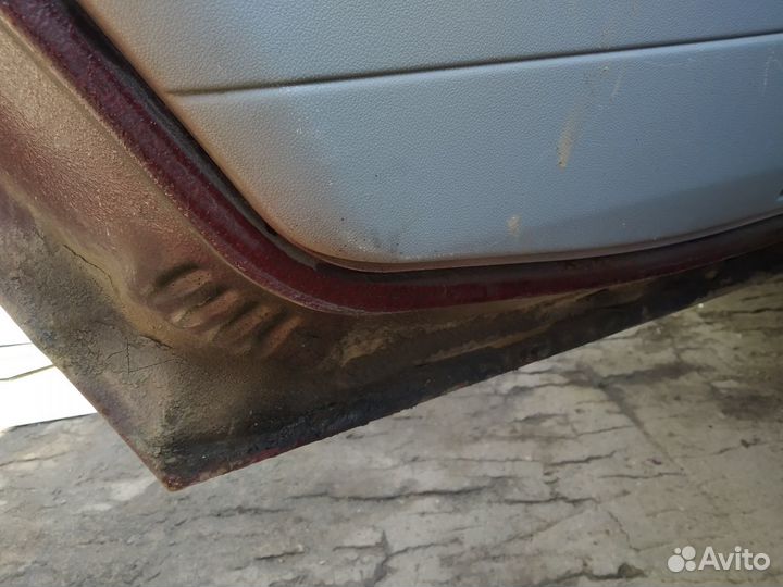 Дверь задняя правая левая Лада Приора