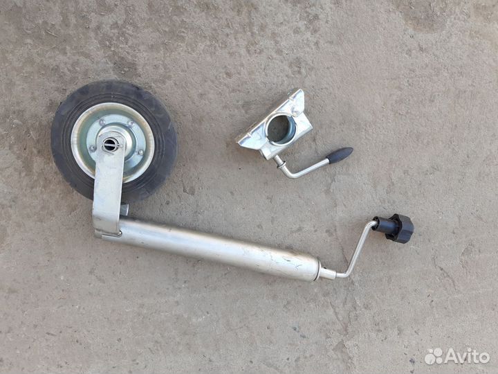 Подкатное(опорное) колесо с хомутом для прицепа