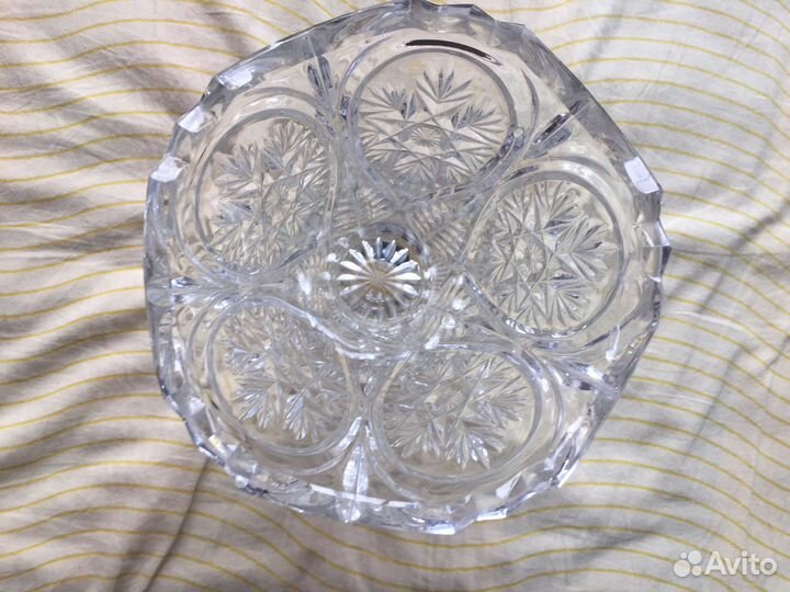 Ваза для цветов хрустальная