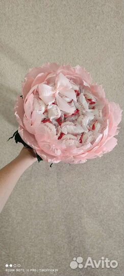 Букет Рафаэлло на выпускной