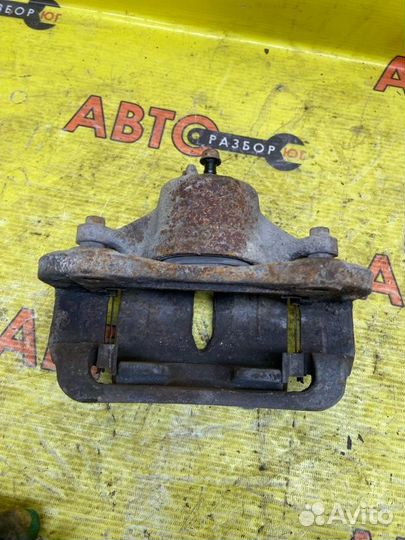 Суппорт передний правый Kia Sportage SL G4KD 2013