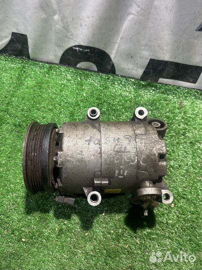 Компрессор кондиционера Ford Focus 3