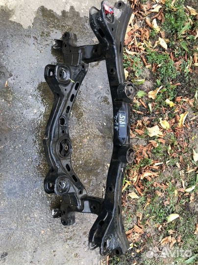 Задний подрамник задняя балка Hyundai ix 35