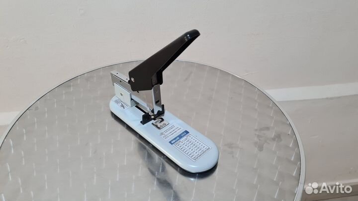 Степлер настольный KW-triO 50LB