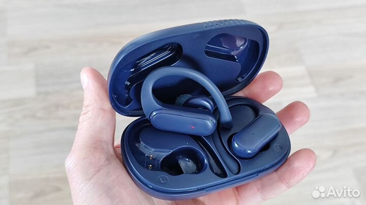 Беспроводные наушники с креплением за ухом