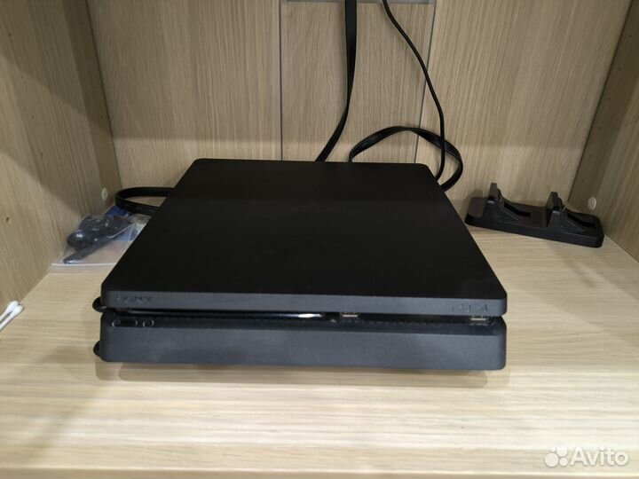 Sony PS4 slim 1tb, 38 игр