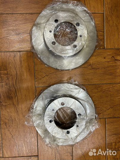 Диск тормозной задний Mitsubishi MB500556