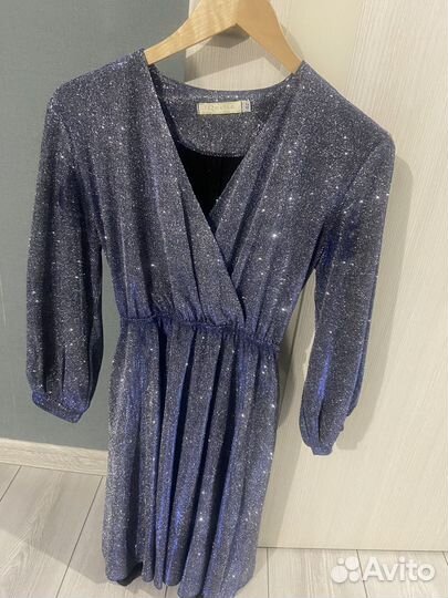 Блестящее платье