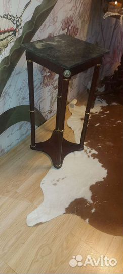 Консоль-подставка