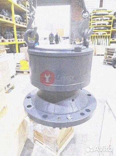 Редуктор поворота башни Hitachi ZX70-HHE 4445648